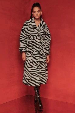 Wholesale ???? Zebra Belted Wool Look ???? Coat Black ✔️